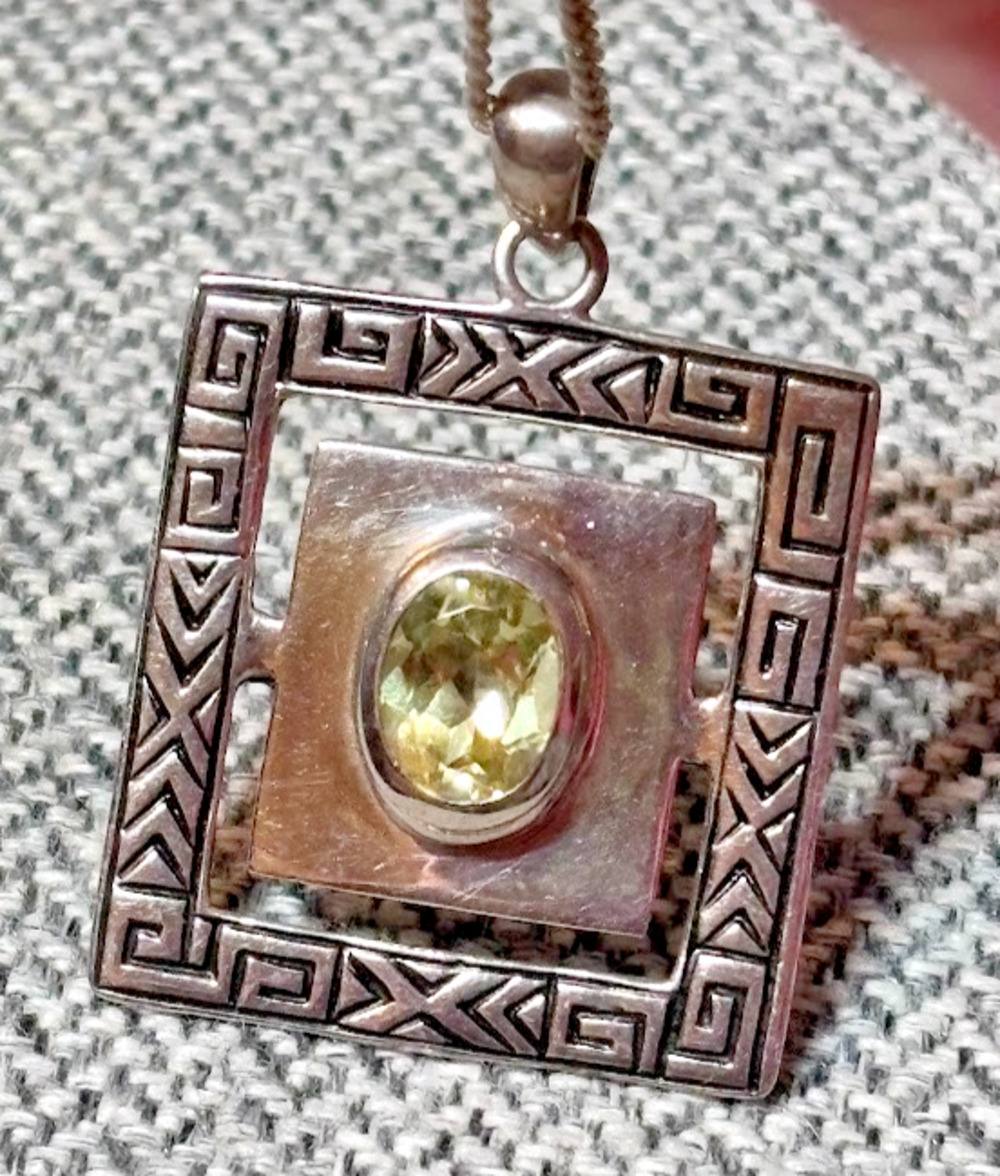 FD FELICIA DESIGN 925 Sterling Silver Lemon Quartz Pendant Necklace Greek Key